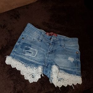 Lacey and ripped Arizona jean shorts( kids)